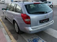 Usado Renault Laguna GrandTour Privilege 120 CV (88 kW) 2002 Azul Familiar