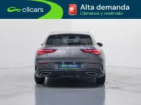 Usado Mercedes CLA200 Shooting Brake 163 CV (119 kW) 2019 Gris Familiar