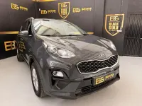 Usado Kia Sportage 115 CV (84 kW) 2020 Gris / plata SUV