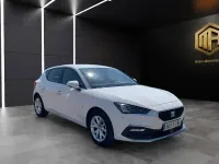 Usado Seat Leon Style 130 CV (95 kW) 2022 Blanco Berlina