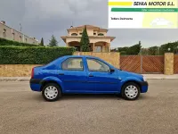 Usado Dacia Logan Lauréate 75 CV (55 kW) 2007 Azul Berlina