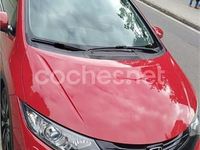 Usado Honda Civic Executive 120 CV (88 kW) 2014 Rojo Familiar
