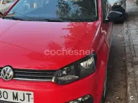 Usado VW Polo Edition 75 CV (55 kW) 2016 Rojo Berlina