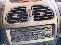 Usado Peugeot 206 138 CV (101 kW) 2003 Negro Descapotable