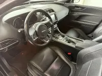 Usado Jaguar XE 180 CV (132 kW) 2019 Negro Berlina
