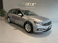 Usado VW Passat 122 CV (89 kW) 2021 Gris / plata Familiar