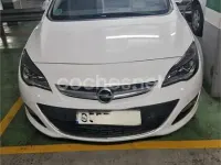 Usado Opel Astra Excellence 136 CV (100 kW) 2014 Blanco Berlina