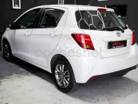 Usado Toyota Yaris City 99 CV (72 kW) 2015 Blanco Berlina