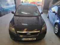 Usado Ford Focus Trend 90 CV (66 kW) 2009 Azul Berlina