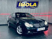 Usado Mercedes C180 143 CV (105 kW) 2003 Azul Berlina