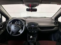 Usado Renault Clio GrandTour LIMITED 73 CV (53 kW) 2015 Gris Familiar