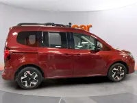 Usado Nissan Townstar N-Connecta 131 CV (96 kW) 2023 Granate Familiar