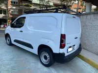 Usado Citroën Berlingo 102 CV (75 kW) 2021 Blanco Monovolumen