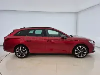 Usado Seat Leon FR 150 CV (110 kW) 2025 Rojo Familiar