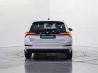 Usado Skoda Scala Ambition 110 CV (80 kW) 2022 Blanco Utilitario