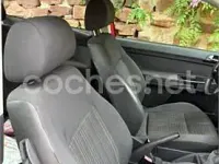 Usado VW Polo Advance 70 CV (51 kW) 2007 Rojo Utilitario