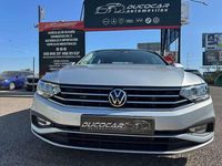 Usado VW Passat Business 150 CV (110 kW) 2021 Gris Berlina