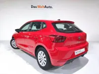Usado Seat Ibiza Style Plus 110 CV (80 kW) 2022 Rojo Utilitario
