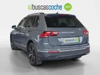 Usado VW Tiguan Life 110 CV (80 kW) 2021 Gris/plata SUV