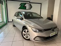 Usado VW Golf VIII Life 110 CV (80 kW) 2022 Gris / plata Berlina