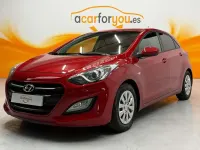 Usado Hyundai i30 101 CV (74 kW) 2016 Rojo Utilitario