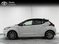 Usado Toyota Yaris Hybrid Edition 116 CV (85 kW) 2022 Gris / plata Berlina
