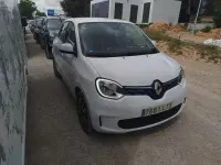 Usado Renault Twingo Zen 60 kW (82 CV) 2021 Blanco Utilitario