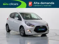 Usado Hyundai ix20 90 CV (66 kW) 2018 Gris Utilitario