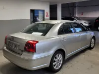 Usado Toyota Avensis Sol 116 CV (85 kW) 2005 Beige Berlina