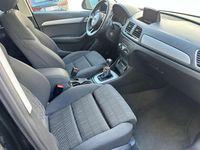 Usado Audi Q3 Attraction 150 CV (110 kW) 2018 Negro SUV