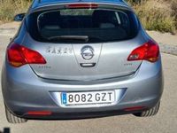 Usado Opel Astra Enjoy 110 CV (80 kW) 2010 Plateado Utilitario