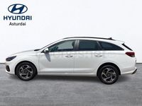 Nuevo Hyundai i30 100 CV (73 kW) 2025 Granate Familiar