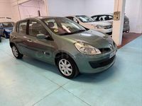 Usado Renault Clio II 86 CV (63 kW) 2008 Verde Berlina