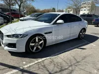 Usado Jaguar XE R-Sport 180 CV (132 kW) 2017 Blanco Berlina