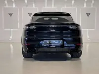 Usado Porsche Cayenne Turbo 550 CV (404 kW) 2021 Negro SUV