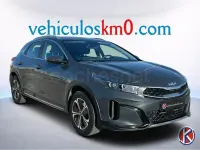Usado Kia XCeed 141 CV (103 kW) 2023 Gris / plata SUV