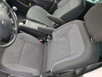 Usado Peugeot TePee Style 120 CV (88 kW) 2016 Gris / plata Monovolumen