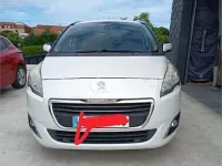 Usado Peugeot 5008 Style 120 CV (88 kW) 2015 Blanco Monovolumen