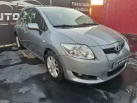 Usado Toyota Auris Luna 90 CV (66 kW) 2008 Gris / plata Utilitario