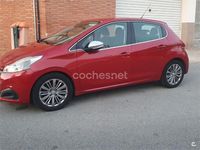 Usado Peugeot 208 Access 82 CV (60 kW) 2016 Granate Utilitario