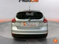 Usado Ford Focus Business Edition 120 CV (88 kW) 2017 Gris / plata Berlina