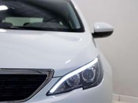 Usado Peugeot 308 Active 131 CV (96 kW) 2021 Blanco Utilitario