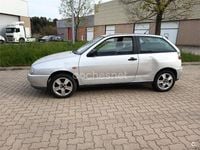 Usado Seat Ibiza 60 CV (44 kW) 1999 Gris / plata Utilitario