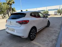 Usado Renault Clio V Zen 100 CV (73 kW) 2023 Blanco Berlina