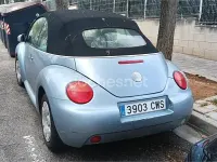 Usado VW New Beetle 102 CV (75 kW) 2004 Azul Utilitario