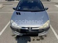 Usado Peugeot 206 75 CV (55 kW) 2003 Gris / plata Berlina