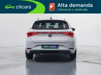 Usado Seat Leon Style 115 CV (84 kW) 2021 Blanco Familiar