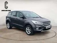 Usado Ford Kuga Titanium 179 CV (131 kW) 2018 Gris SUV
