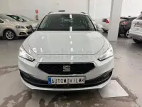 Usado Seat Leon Style 150 CV (110 kW) 2023 Blanco Familiar