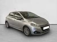 Usado Peugeot 208 Signature Sky 82 CV (60 kW) 2018 Gris / plata Utilitario